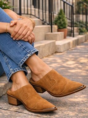 Chinese Laundry Western Suede Mules – Size 7.5